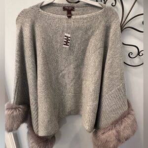 Henri Bendel Vintage Faux Fur Gray T Cape NWT Mint Condition
